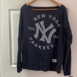 nike yankees sweatshirt